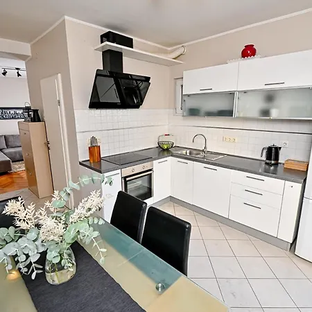 Jakov With Balcony Apartment