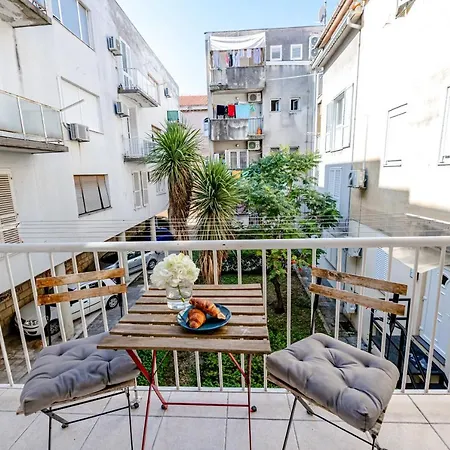 Jakov With Balcony * Задар