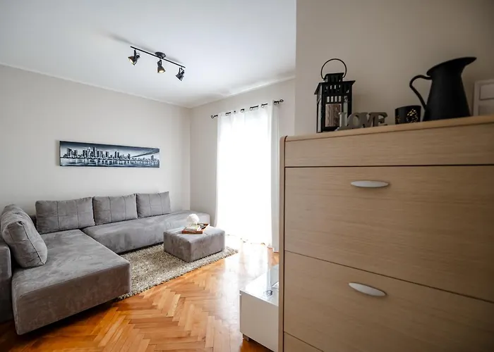 Jakov With Balcony * Ζαντάρ