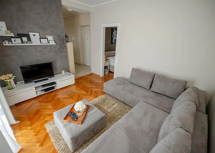 Διαμέρισμα Jakov With Balcony Ζαντάρ