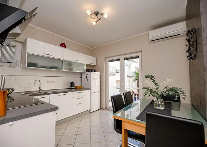 Διαμέρισμα Jakov With Balcony *